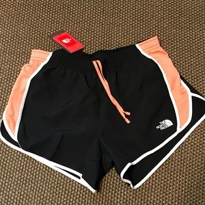 The North Face Women's MEDIUM GTD Shorts